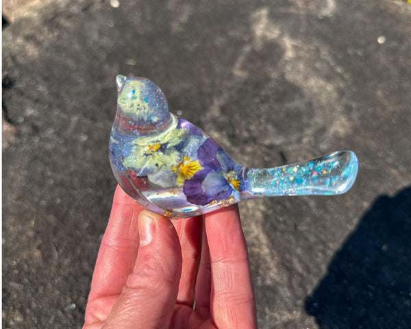Pansy Songbirds - Handmade Resin Bird Decor with Dried Pansies