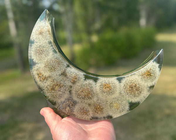 Enchanted Fairy Dandelion Moon – Color-Shifting Resin Handmade Decor