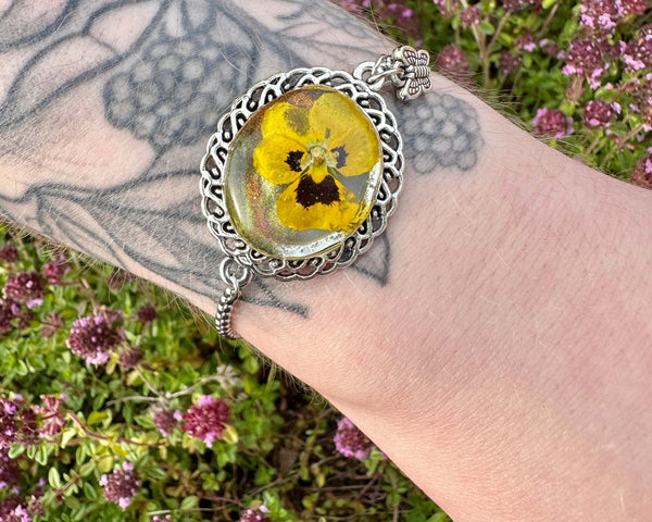 Bracelet Handmade with Dried Flower Accents & Silver Elegance