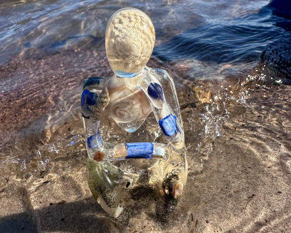 Seaside Contemplation: Ocean-Themed Thinker Seashell Resin Sculpture 2