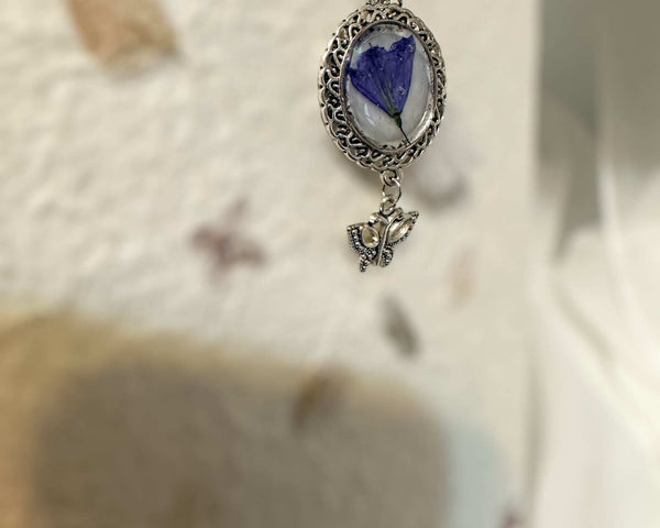 Bookmark Blooms in Books: Handcrafted Floral Delights with Charms