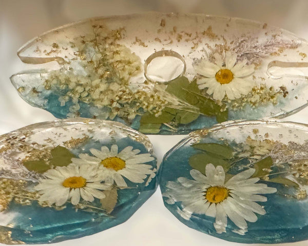 Wine Glass Caddy with 2 Coasters Resin Butler Coaster Set