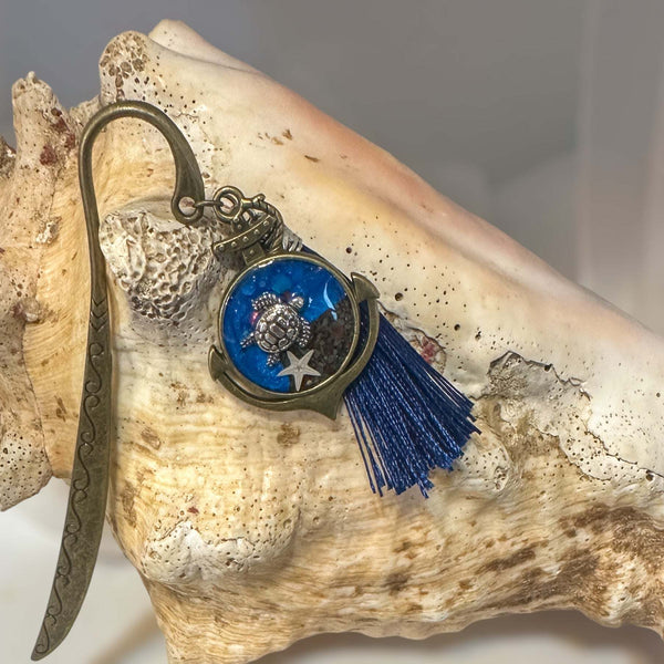 Bookmark - Handcrafted Resin Oceans with Real Seashells and Sand