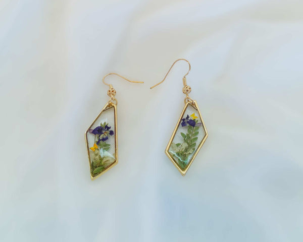 Enchanted Garden Butterfly Resin Earrings – Handmade Pressed Flowers