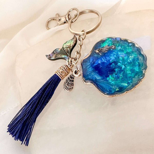 Ocean Seashell Bag Charm / Keychain - Handmade Resin Ocean Theme