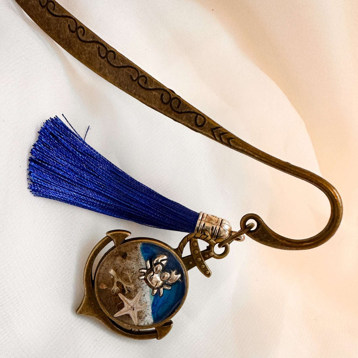Bookmark - Handcrafted Resin Oceans with Real Seashells and Sand