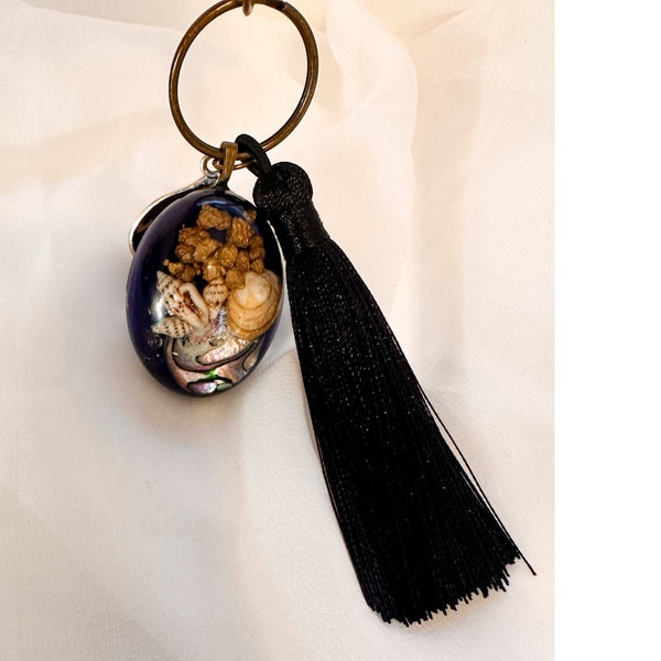 Ocean Dreamer Bag Charm / Keychain - Handmade Resin Seashell Charm
