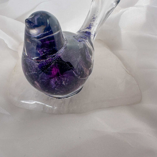 Fluttering Bloom Tulip Bird: Handmade Resin Bird with Purple Tulip