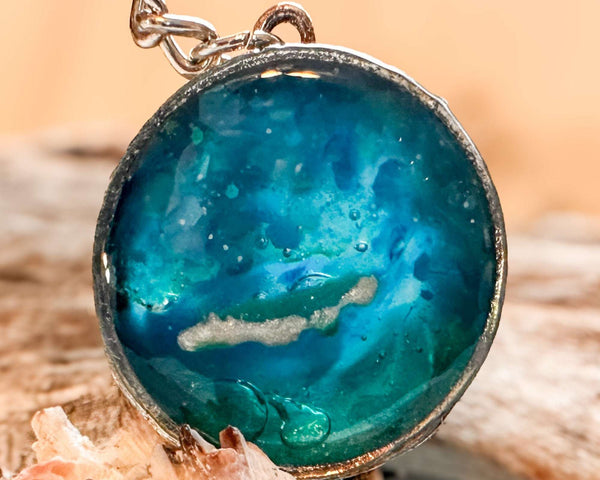 Ocean Glow Portal Keychain - Luminous Handmade Sea-Inspired Accessory