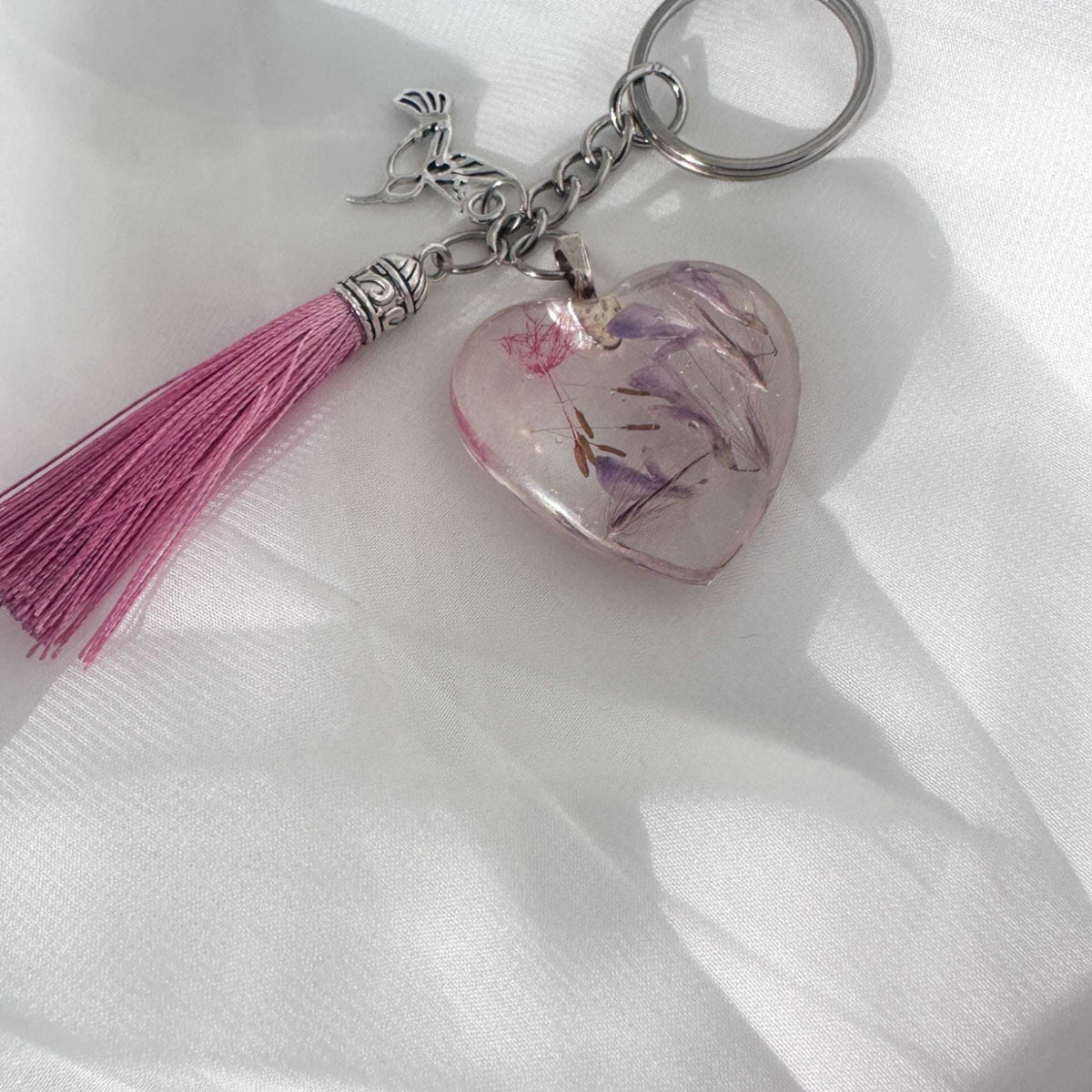 Whispering Blooms Keychain: Handmade Pressed Flower Resin Heart Charms