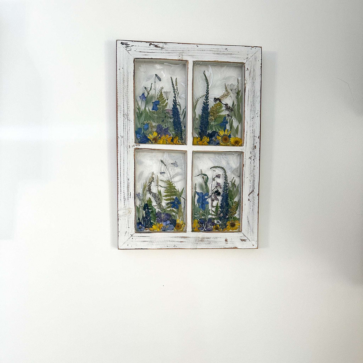 Everlasting Garden Window - Handmade Dried Flower Resin Meadow One