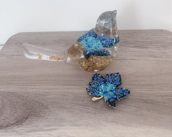 Maple Leaf Crystal Songbirds: Handmade Resin Art Rhinestone Bird Decor