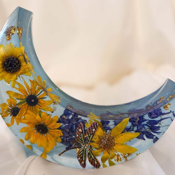 Moonlit Meadow - Handmade Dried Floral Resin Lighted Moon Art Décor