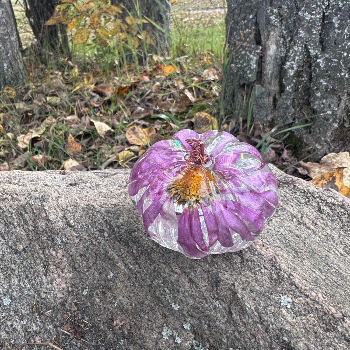 Pumpkin Purple Bloom - Handmade Resin Pumpkin with real Dried Flowers