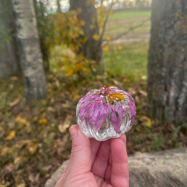 Pumpkin Purple Bloom - Handmade Resin Pumpkin with real Dried Flowers