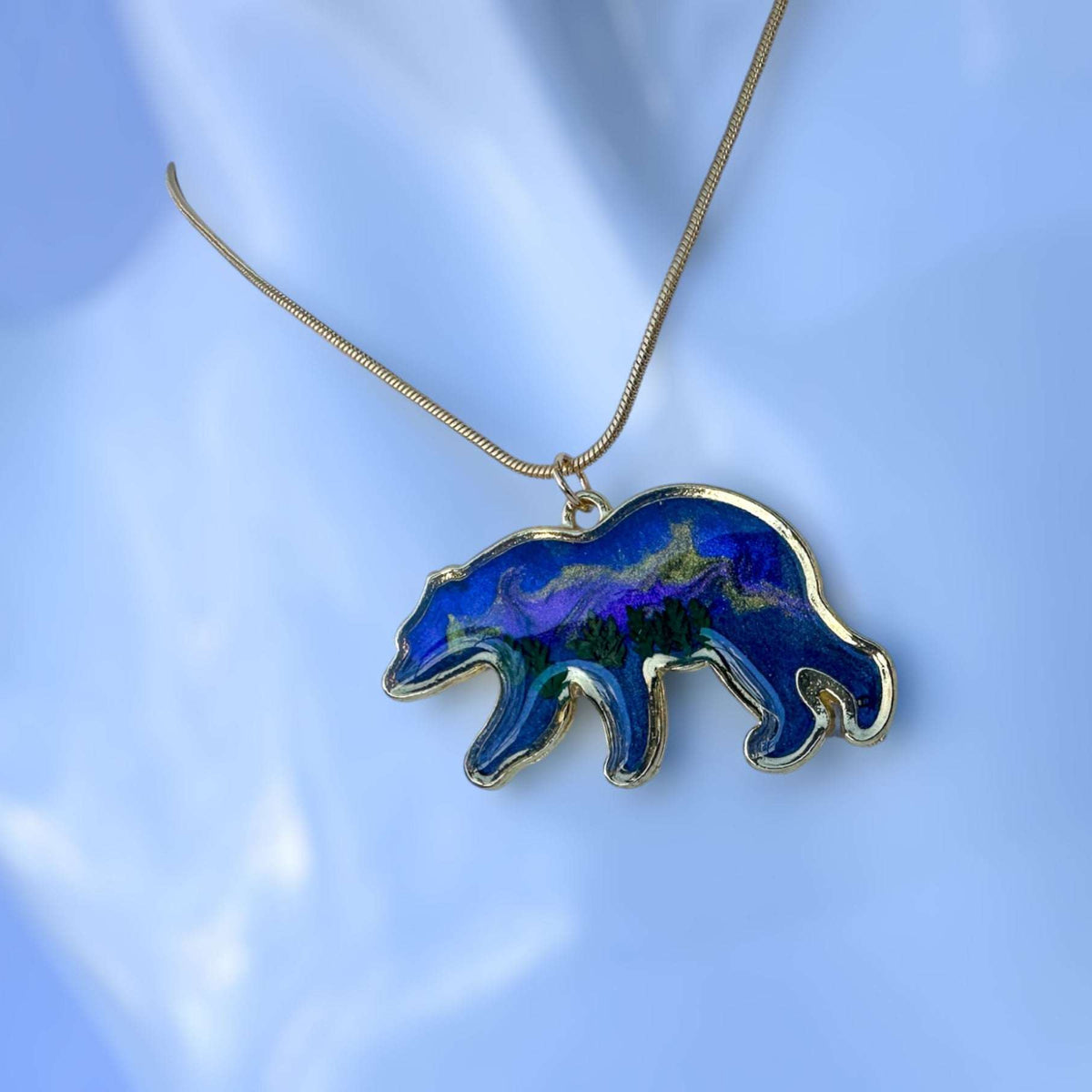 Northern Lights Bear Pendant –  Handmade Resin Aurora Borealis Pendant