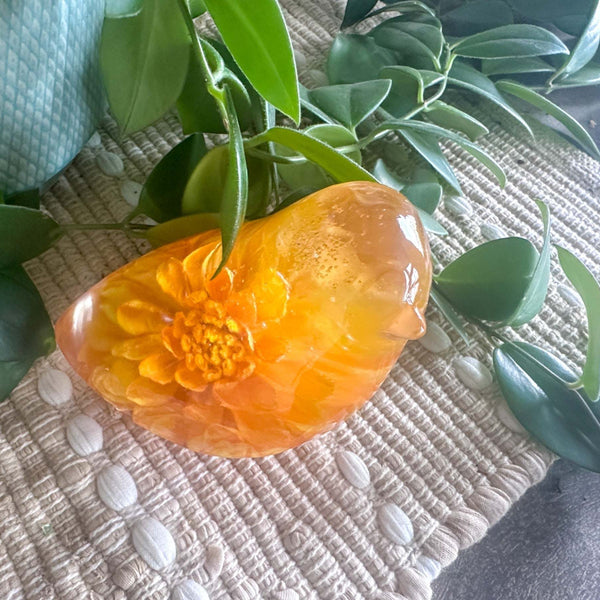 Handmade Sunlit Dahlia Resin Bird - Dried Flower Botanical Home Decor