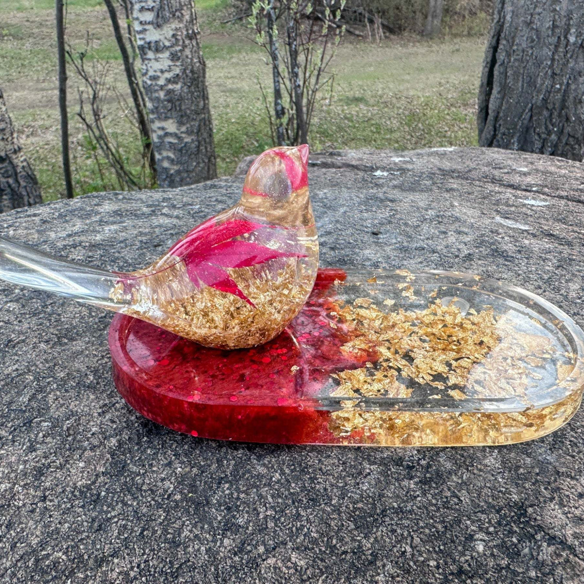 Golden Maple Bird & Tray Set – Resin Art with Real Leaf & Glitter