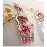 Daisy Floral Love Sign: Sweet Devotion Botanical Art