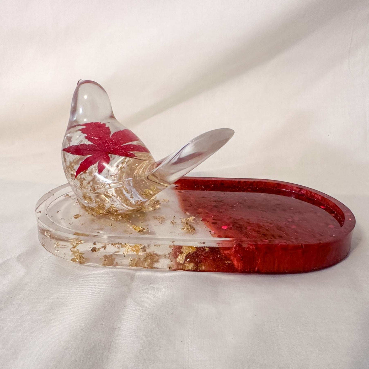 Golden Maple Bird & Tray Set – Resin Art with Real Leaf & Glitter