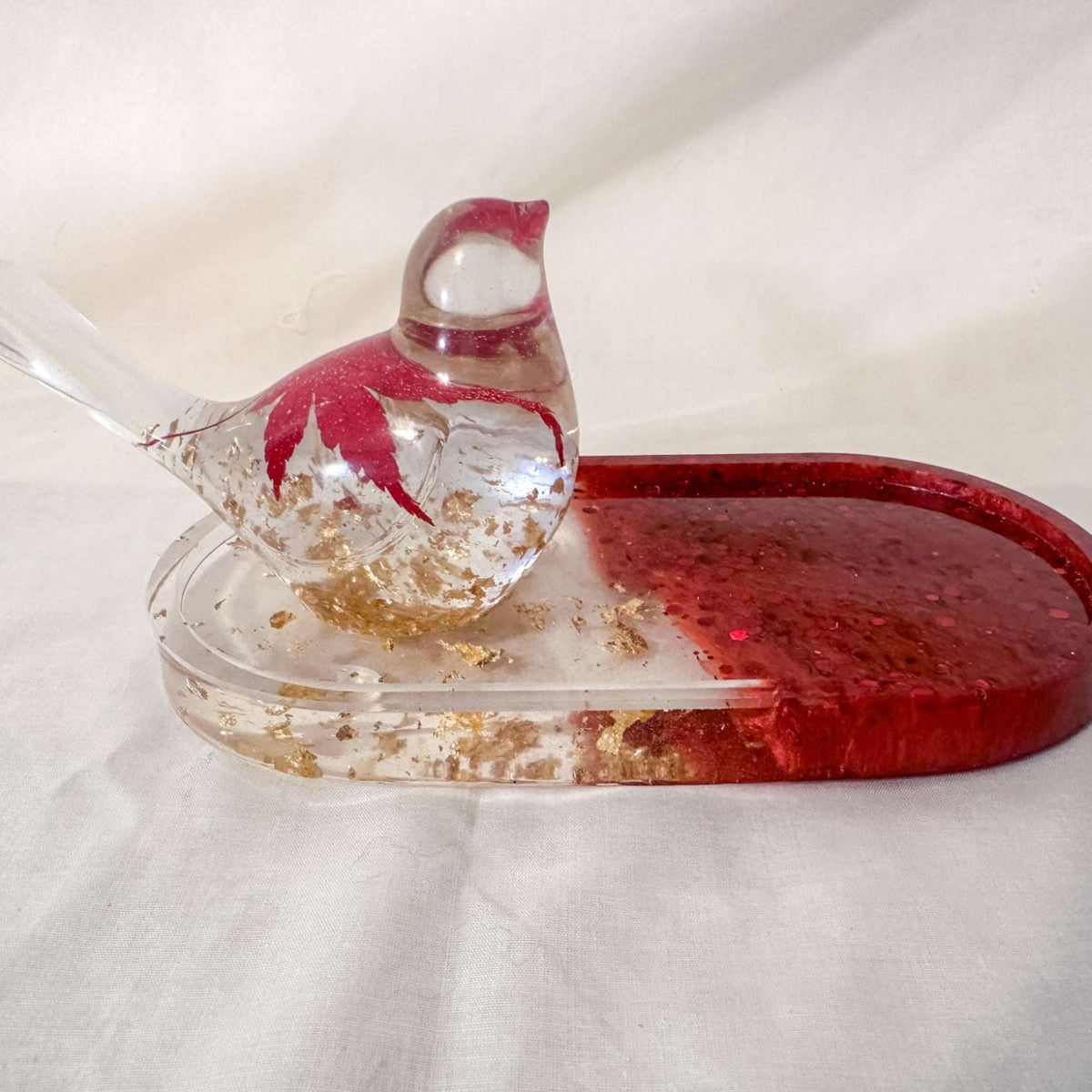 Golden Maple Bird & Tray Set – Resin Art with Real Leaf & Glitter