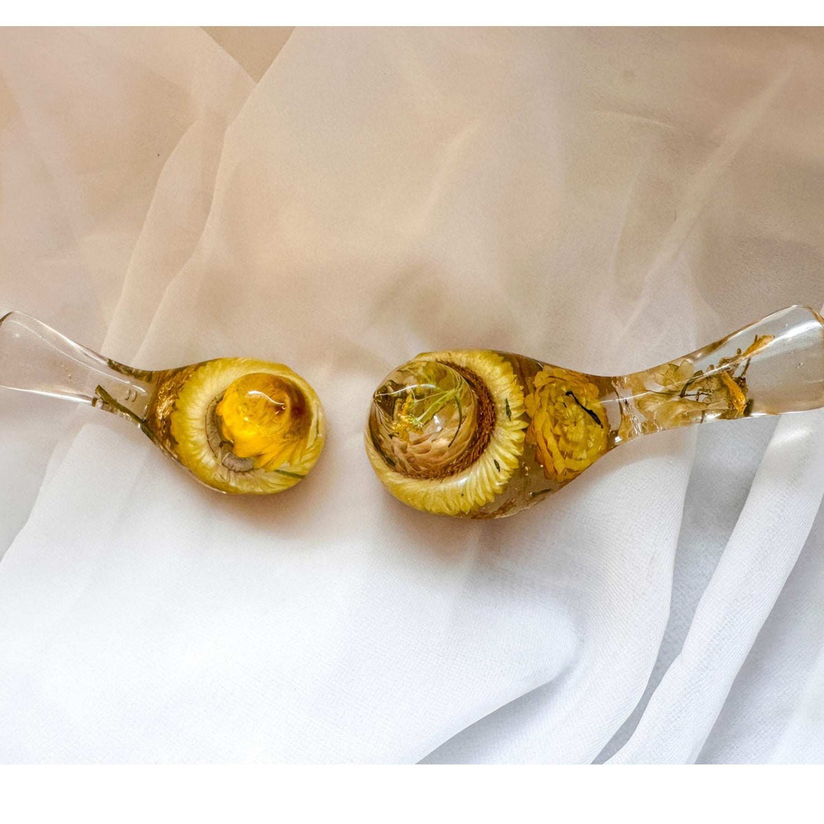 Golden Straw Duo strawflower resin bird pair with real preserved yellow strawflowers, handmade Canada