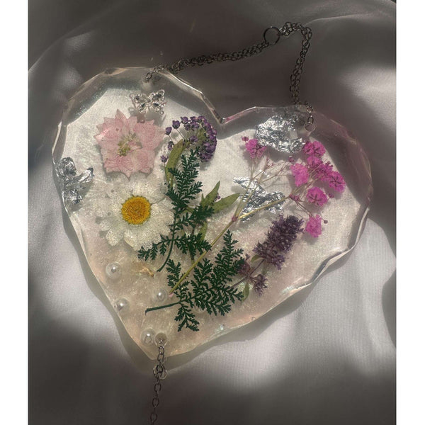 Garden Whisper Suncatcher pressed flower resin suncatcher heart with real daisies pink and purple flowers, handmade Canada