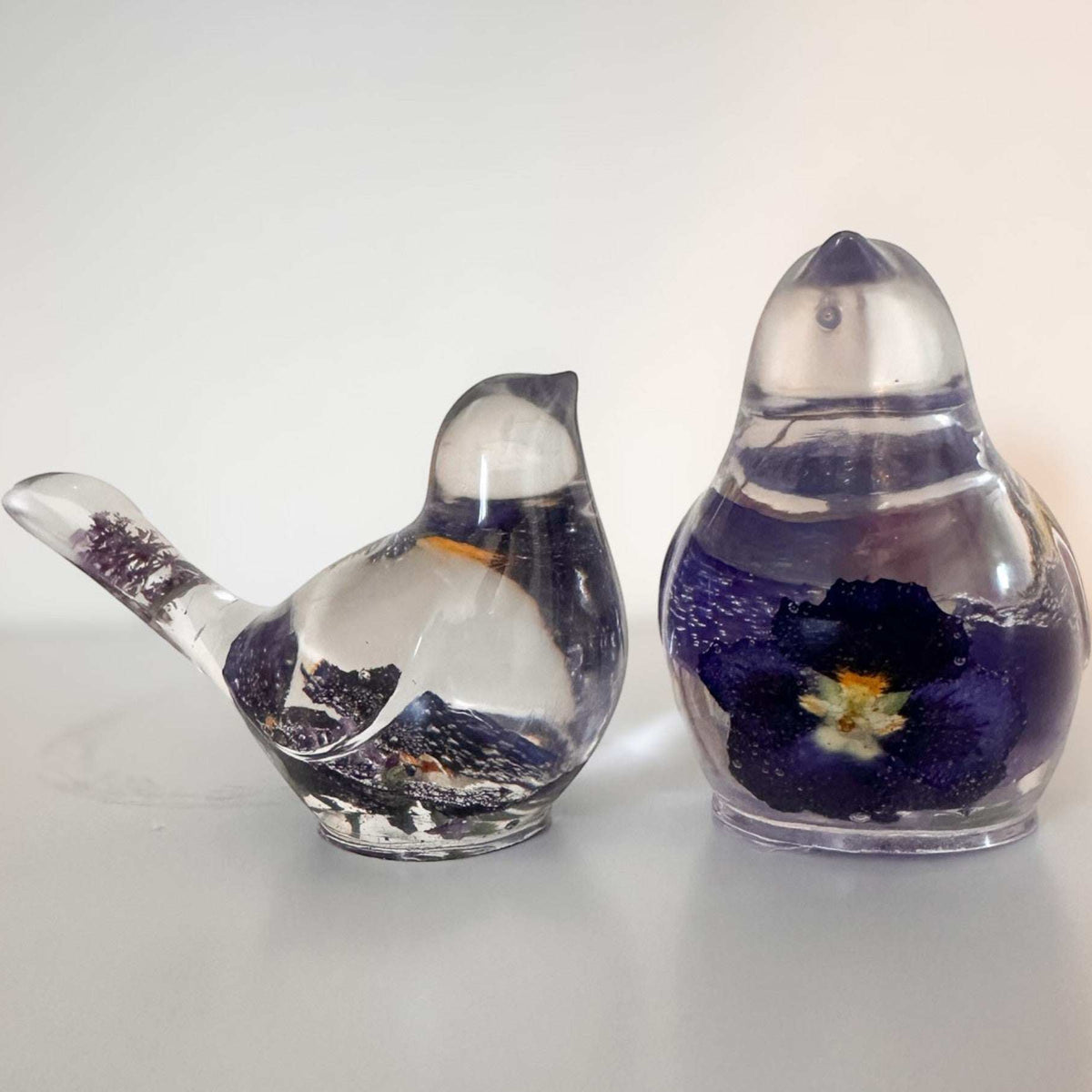 Pansy Garden Duo pansy resin bird pair with real deep purple pansies and thyme flowers in clear resin, handmade Canada