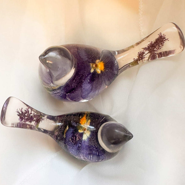 Pansy Garden Duo pansy resin bird pair with real deep purple pansies and thyme flowers in clear resin, handmade Canada