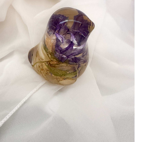 Garden Reverie Songbird hydrangea resin bird decor with real white hydrangea and purple blooms in clear resin, handmade Canada