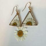 Daisy Dreams: Pressed Daisy Floral Earrings for Endless Charm