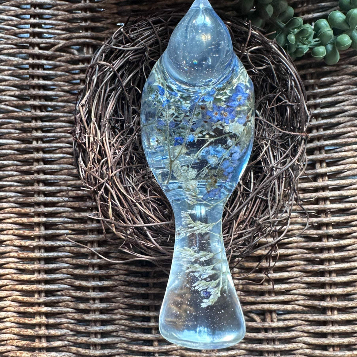 Forget-Me-Not Garden Bird - Handmade Forget-Me-Not Floral Resin Bird