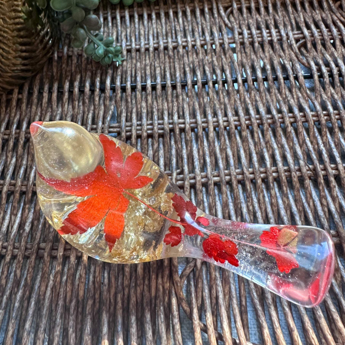 Maple Leaf Songbird - Handmade Resin Bird Maple Leaf & Gold Accents