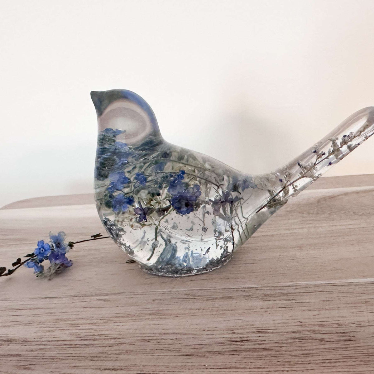 Forget-Me-Not Garden Bird - Handmade Forget-Me-Not Floral Resin Bird