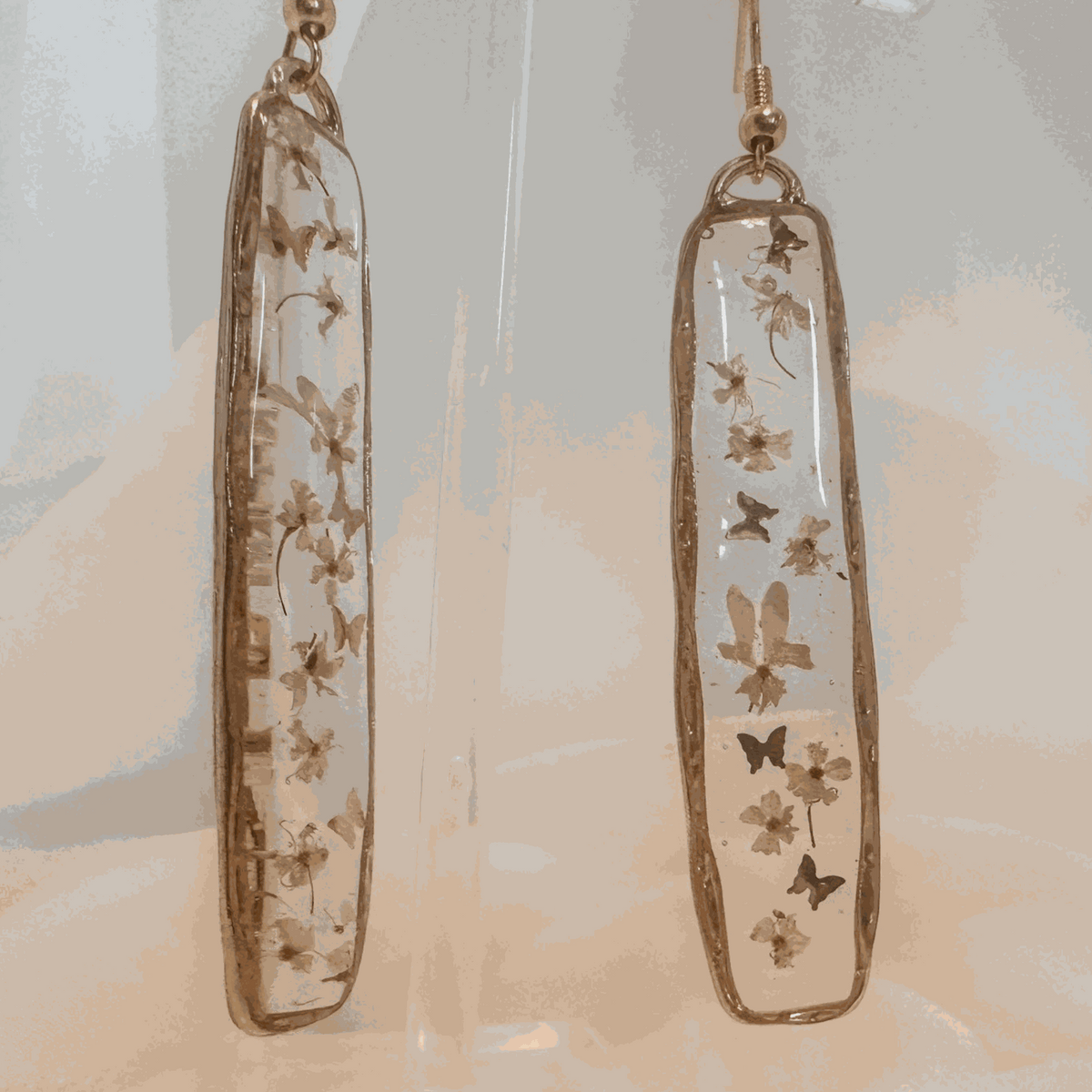 Bloom Cascade Earrings - Minimalistic Meets Boho Style - Pressed Flowers