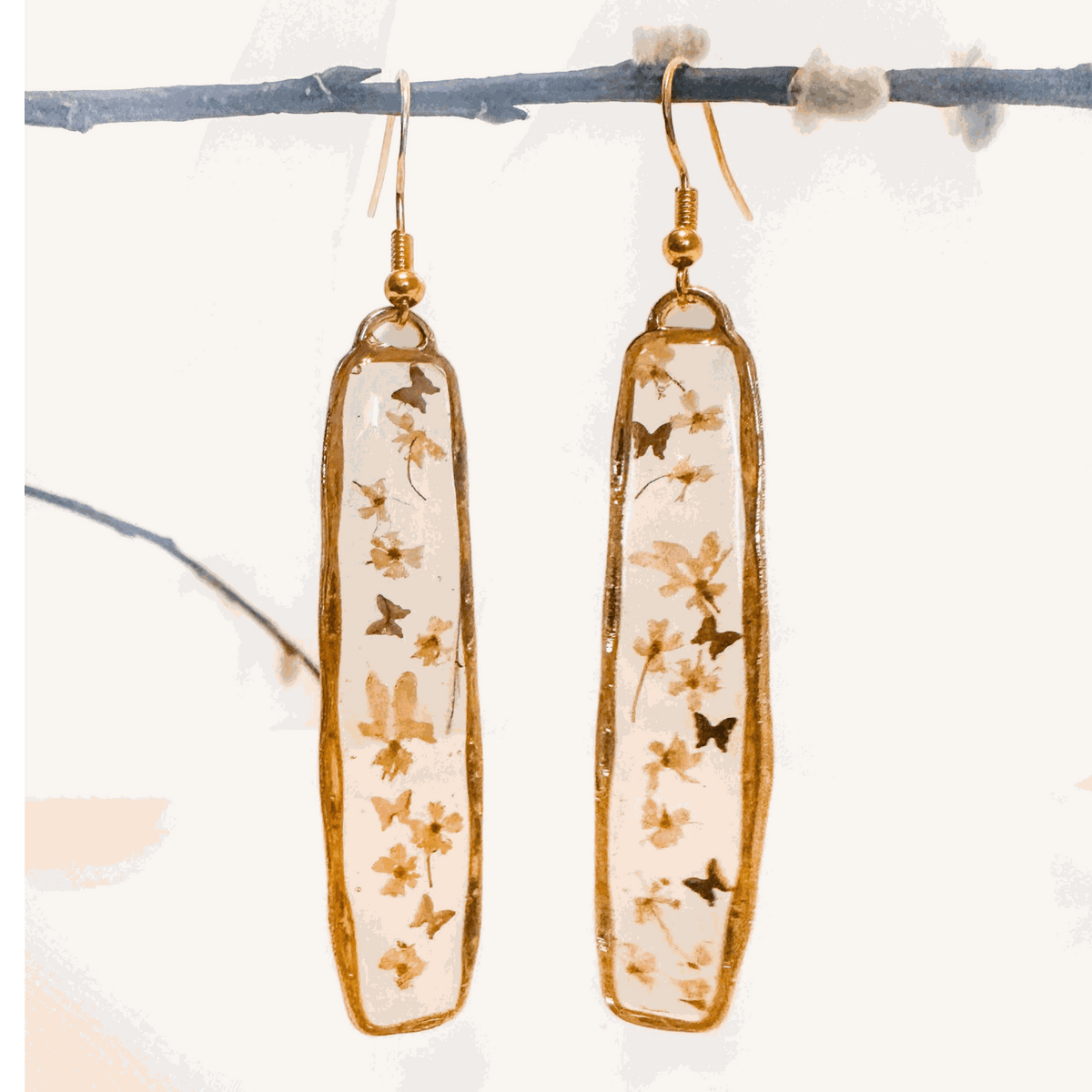Bloom Cascade Earrings - Minimalistic Meets Boho Style - Pressed Flowers