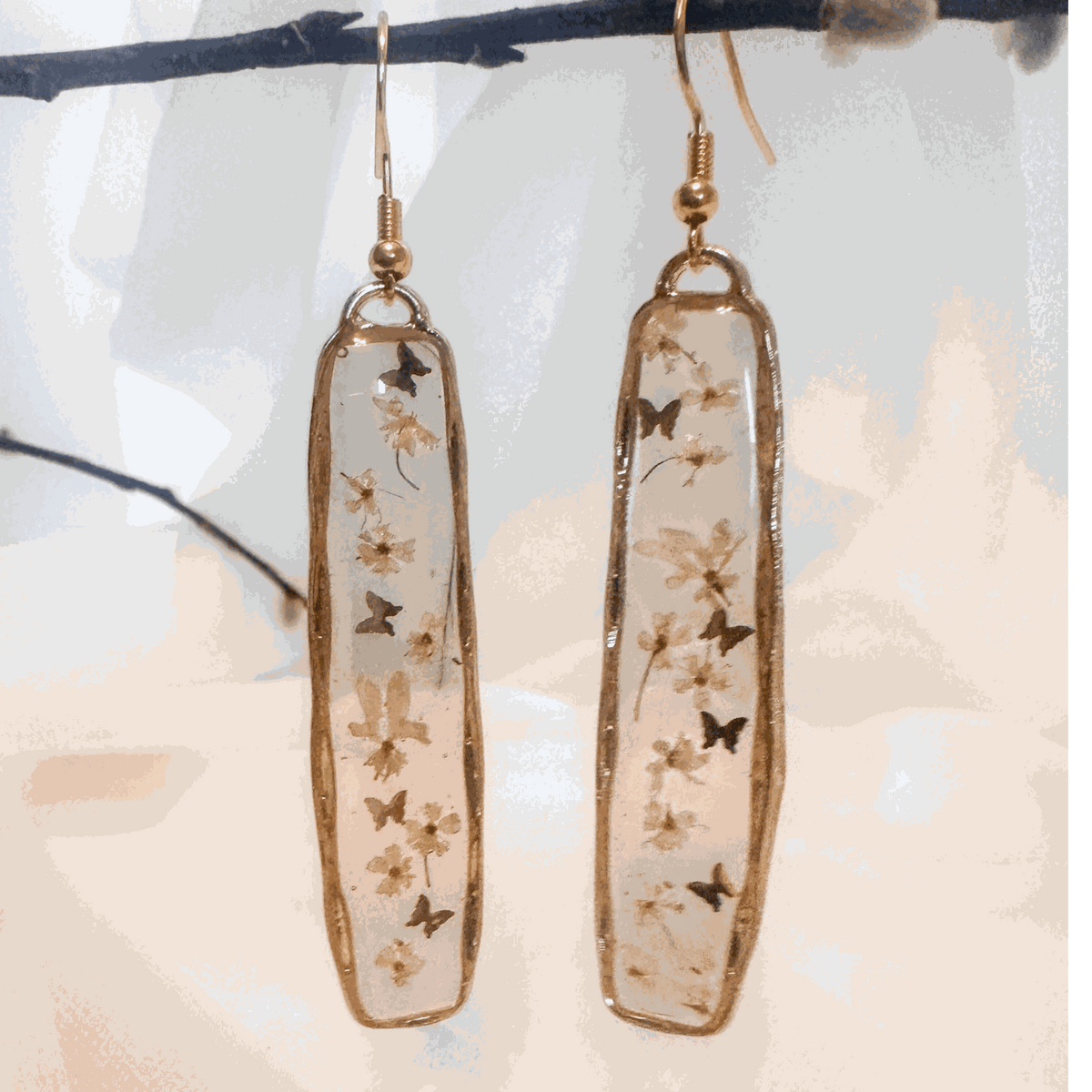 Bloom Cascade Earrings - Minimalistic Meets Boho Style - Pressed Flowers