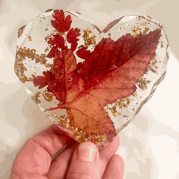 Canadian Maple Leaf Heart Coasters – Resin Decor with Gold Leaf Accent