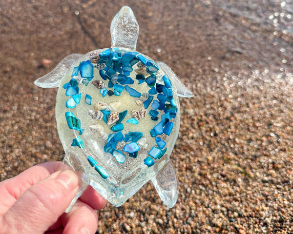 Ocean Treasure Turtle Trinket Tray–Handmade Resin Turtle with Seashell