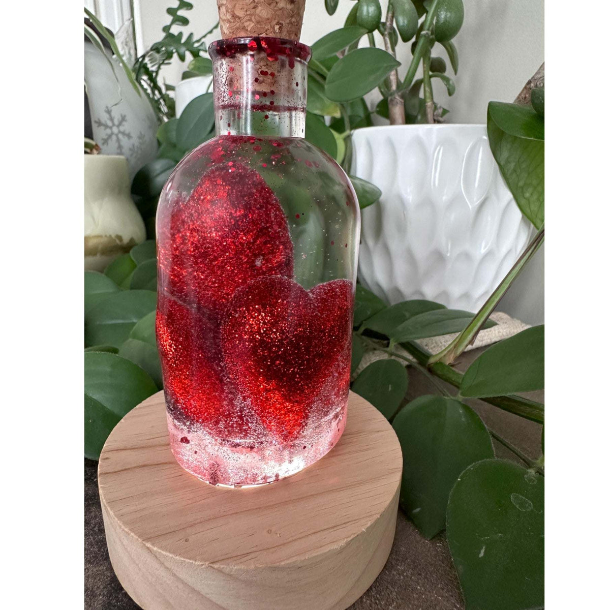 Love Potion Resin Bottle - Hanndmade Sparkling Heart Home Decor