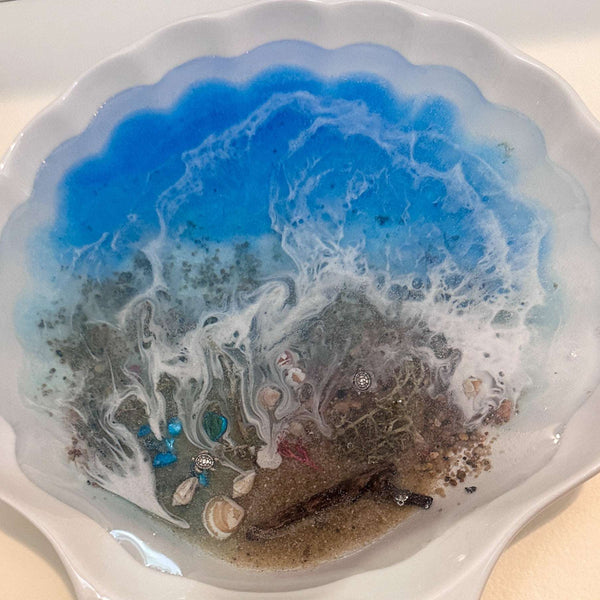 Ocean Breeze Seashell Porcelain Tray - Handmade Resin Seashell Tray