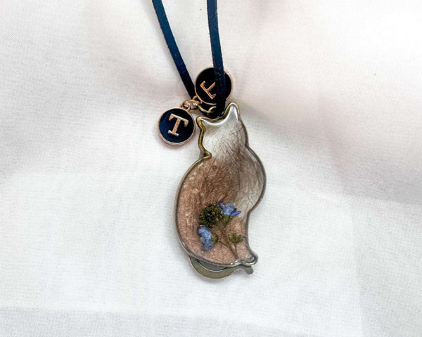 Pet Memorial Keepsake  - Handmade Custom Cat Resin Keychain