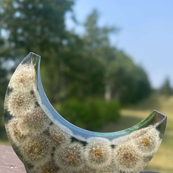 Enchanted Fairy Dandelion Moon – Color-Shifting Resin Handmade Decor