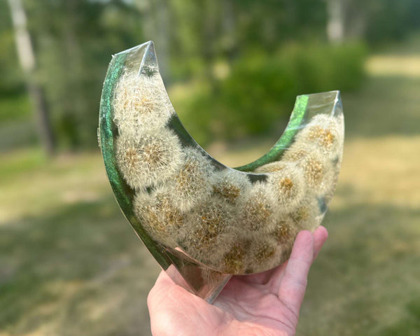 Enchanted Fairy Dandelion Moon – Color-Shifting Resin Handmade Decor