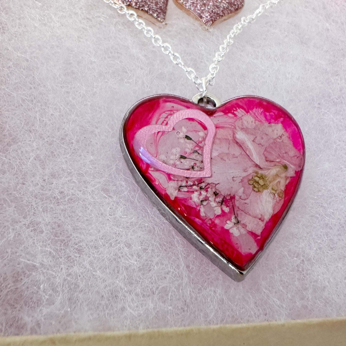 Floral Resin Heart Jewelry Set - Pretty in Pink Flower Necklace Set