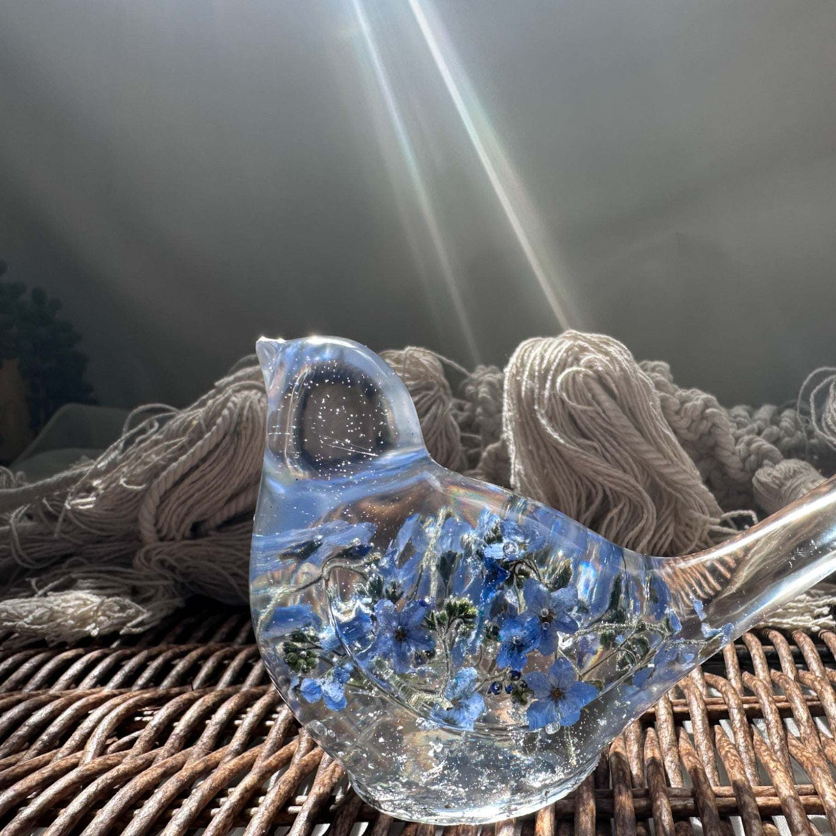 Forget-Me-Not Garden Bird - Handmade Forget-Me-Not Floral Resin Bird