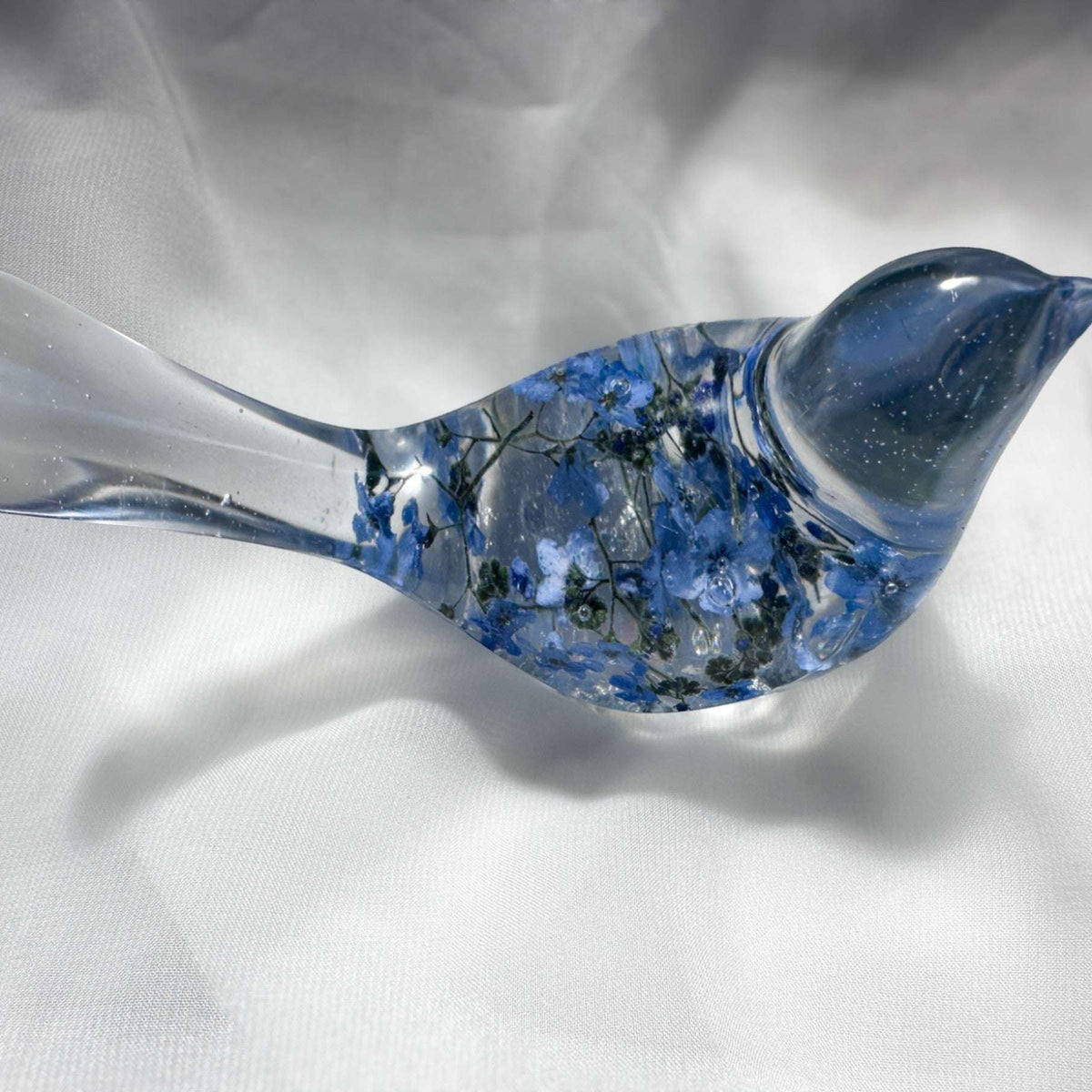 Forget-Me-Not Garden Bird - Handmade Forget-Me-Not Floral Resin Bird