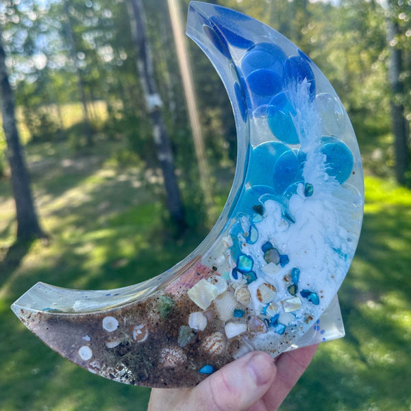 Ocean Moon – Handmade Resin Moon with Sand, Shells & Waves