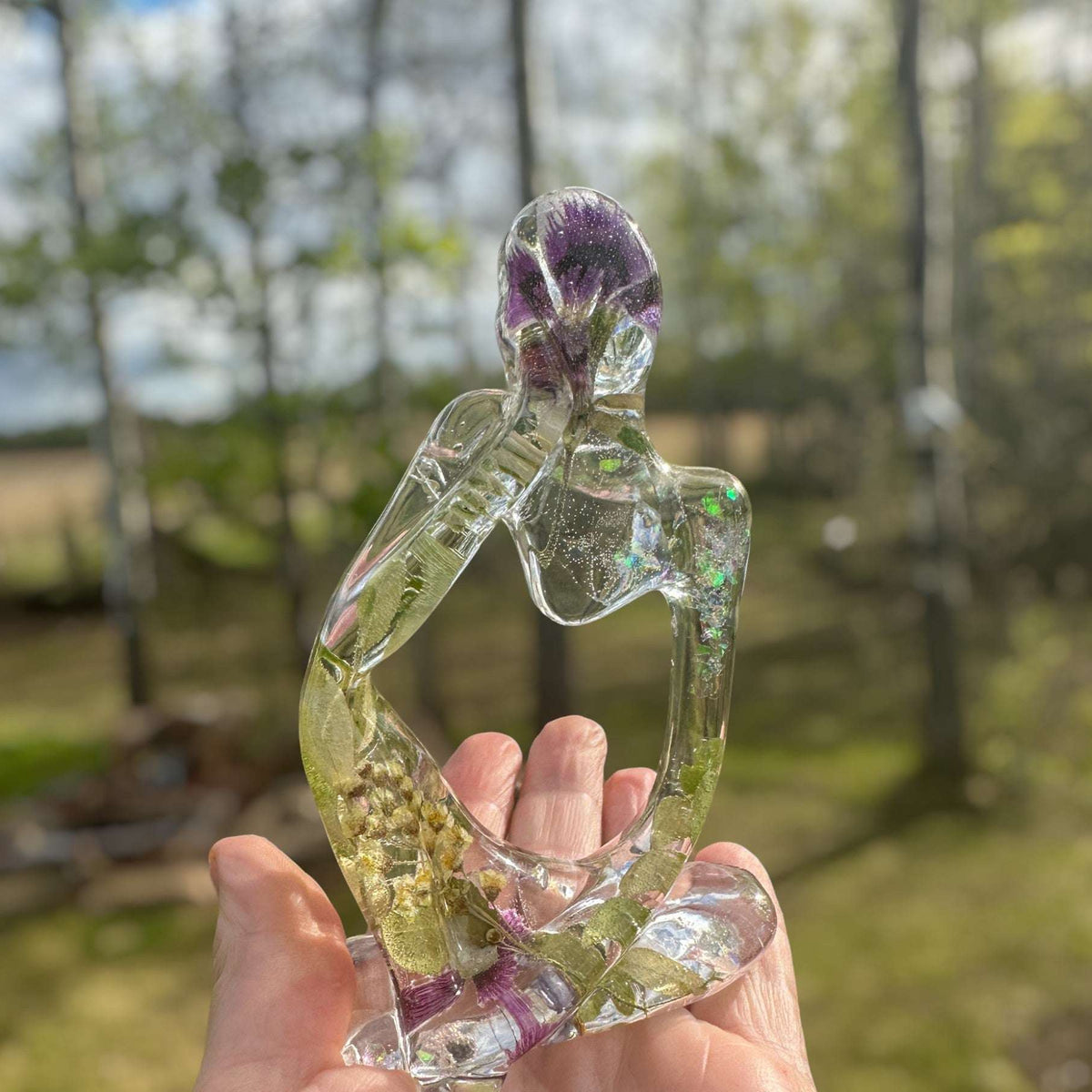 Floral Fusion Sculpture - Handmade Resin Thinker with Dried Flowers