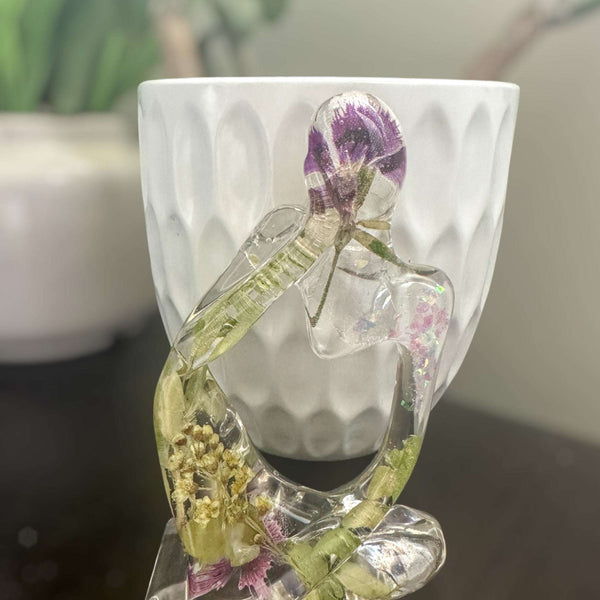 Floral Fusion Sculpture - Handmade Resin Thinker with Dried Flowers